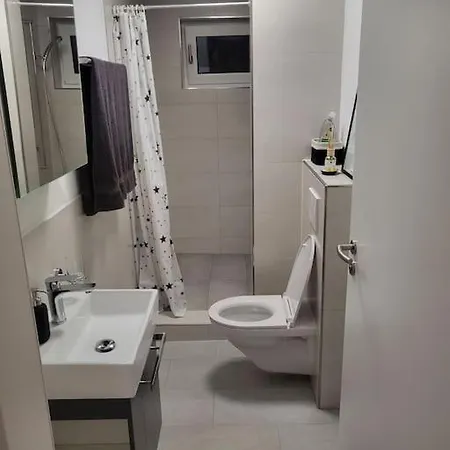 Schoene Einliegerwohnung 200M Vom Wasser Entfernt Stein Am Rhein Exterior photo